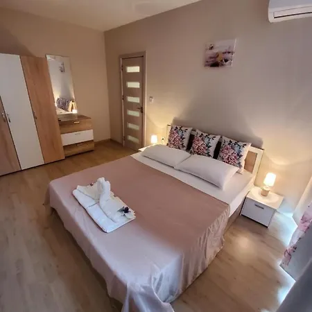 Апартамент Св. Никола * Varna